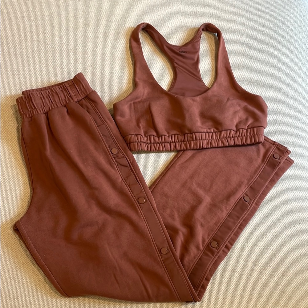 Alo Women's Activewear Set